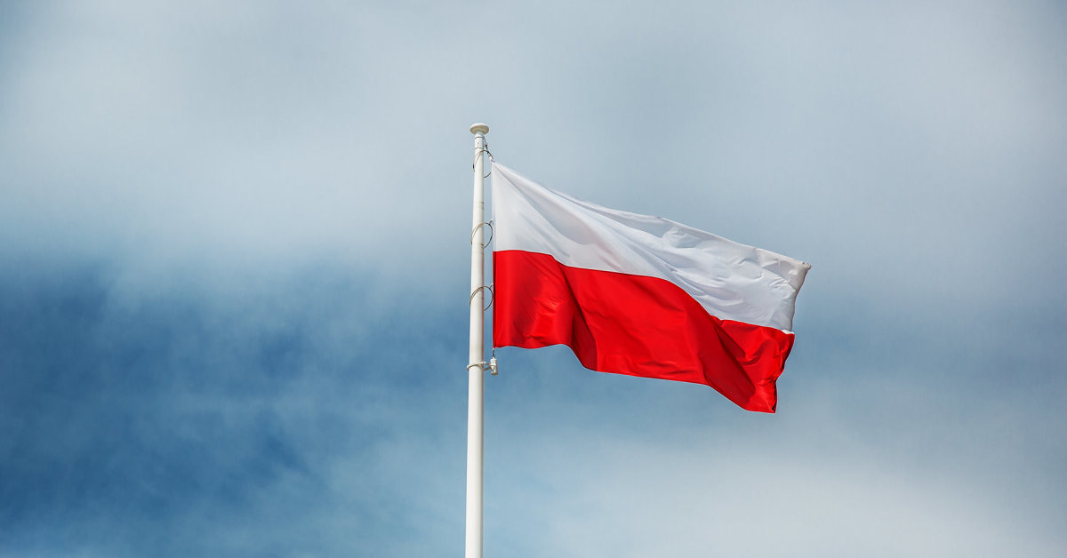 Rosja usunęła flagę Lenkijos z pomnika Katynius žudynės