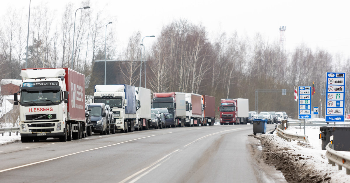 Przewoźnikom zaleca się omijanie zablokowanego przejścia granicznego na granicy polsko-białoruskiej Biznes
