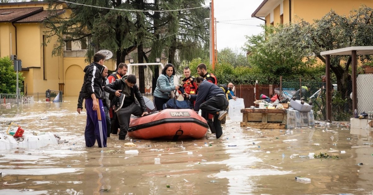 Alluvioni catastrofiche uccidono nove persone nel nord Italia: il livello dei fiumi continua a salire |  Vita