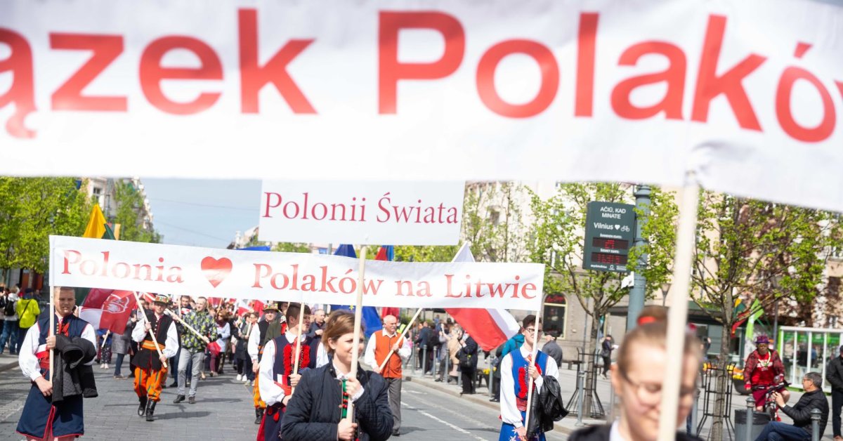 The rally of the Polish union raises passions: Ukrainians are outraged that refugee children are being used