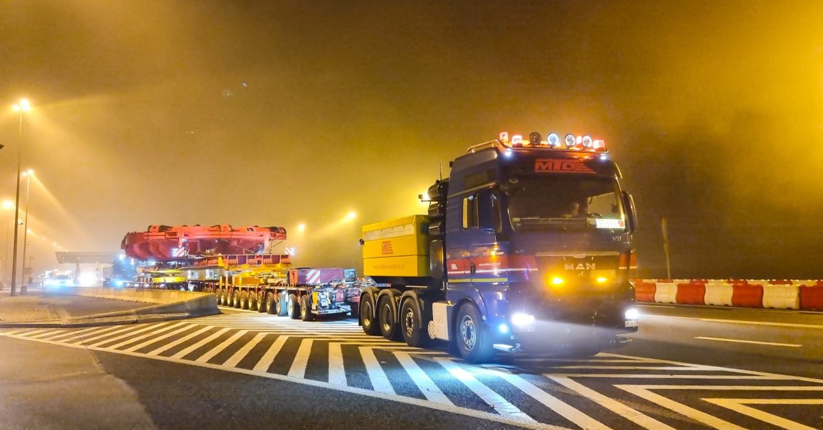 Išskirtinė logistinė operacija w Lenkijoje: TBM mašina per parži juda 10 km/h.  |  Biznes