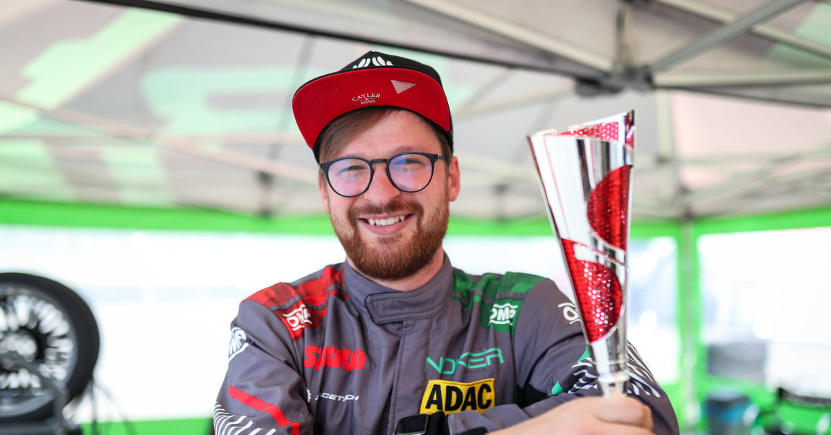 Džiugas Tovilavičius partirà nel campionato italiano “Carrera Cup” con la “Porsche”.  Gli sport