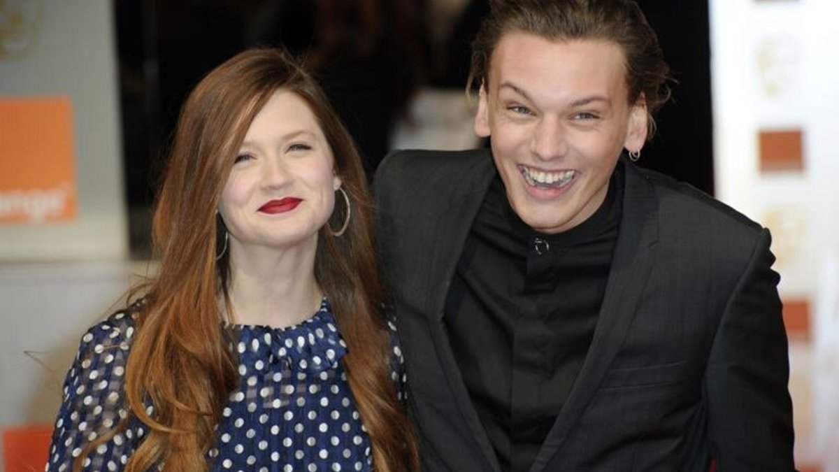 Aktoriai Bonnie Wright ir Jamie Campbellas Boweris