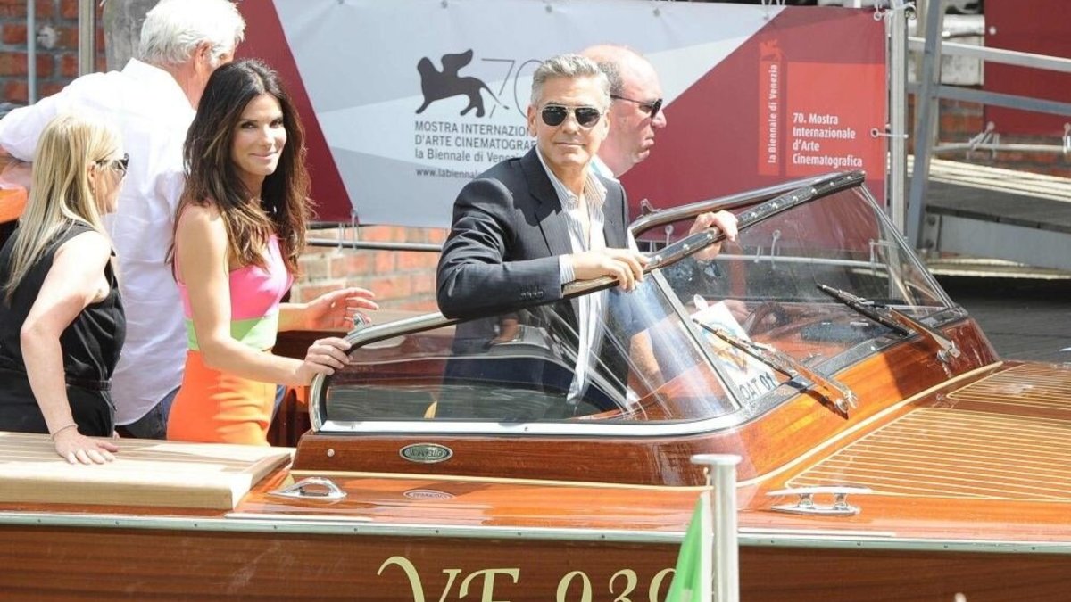 George'as Clooney ir Sandra Bullock Venecijos kino festivalyje