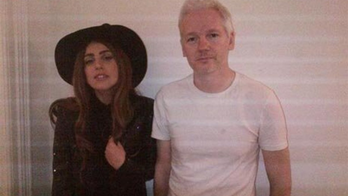 Lady Gaga ir Julianas Assange'as