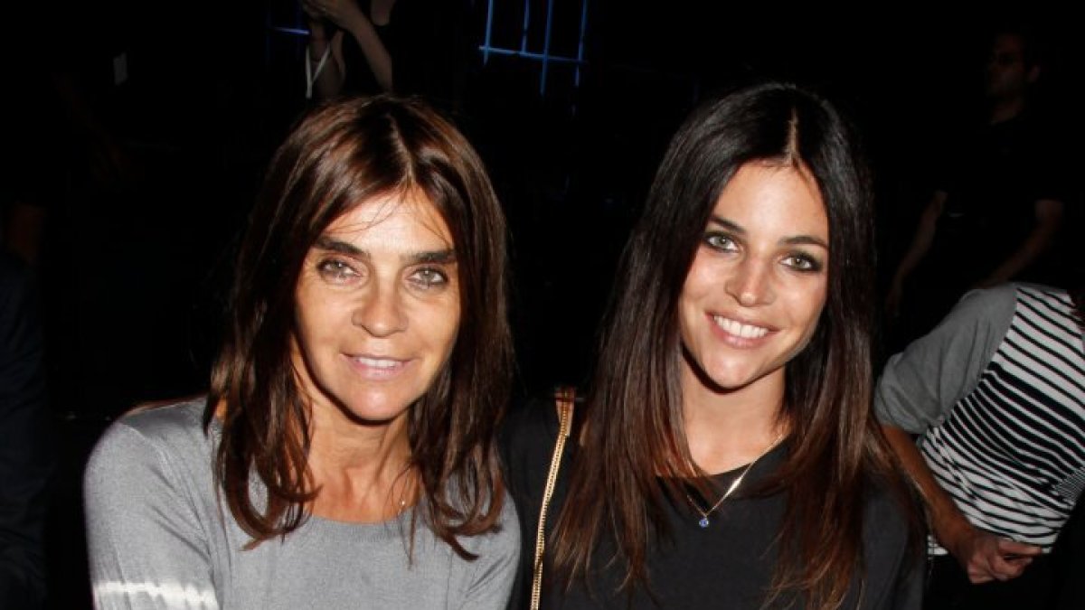 Mados redaktorė Carine Restoin-Roitfeld su dukra Julia Restoin-Roitfeld