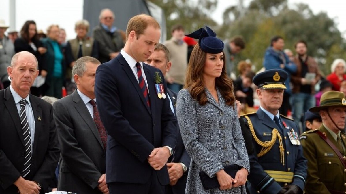 Princas Williamas ir Kembridžo hercogienė Catherine pagerbė kritusius Australijos ir Naujosios Zelandijos karius