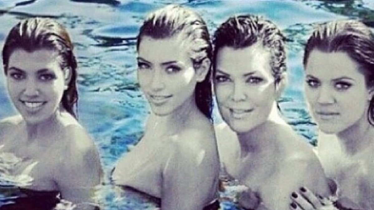 Kourtney, Kim ir Khloe Kardashian su mama Kris Jenner