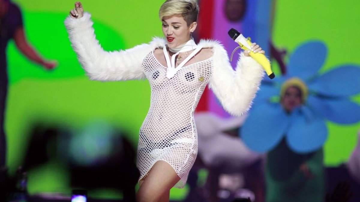 Miley Cyrus „iHeartRadio“ muzikos festivalyje