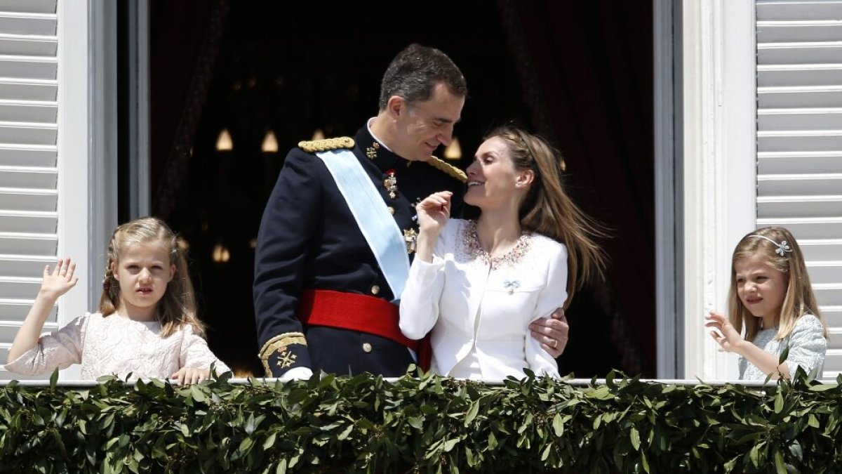 Karalius Felipe VI su žmona Letizia ir dukromis Sofia ir Leonor