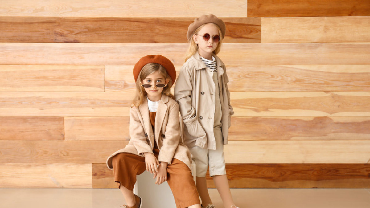 Stilingos mergaitės rudenį. / Shutterstock nuotr.