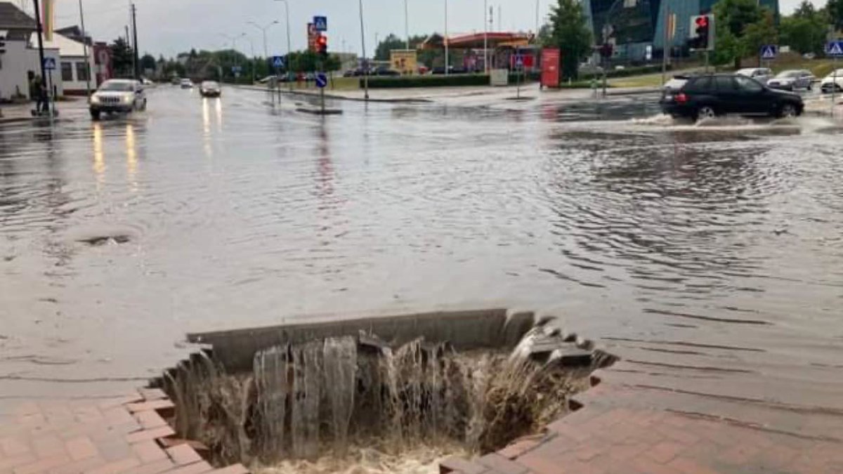 Šeštadienį Alytų nuprausė didelė liūtis / „Alytaus gido“ nuotr.