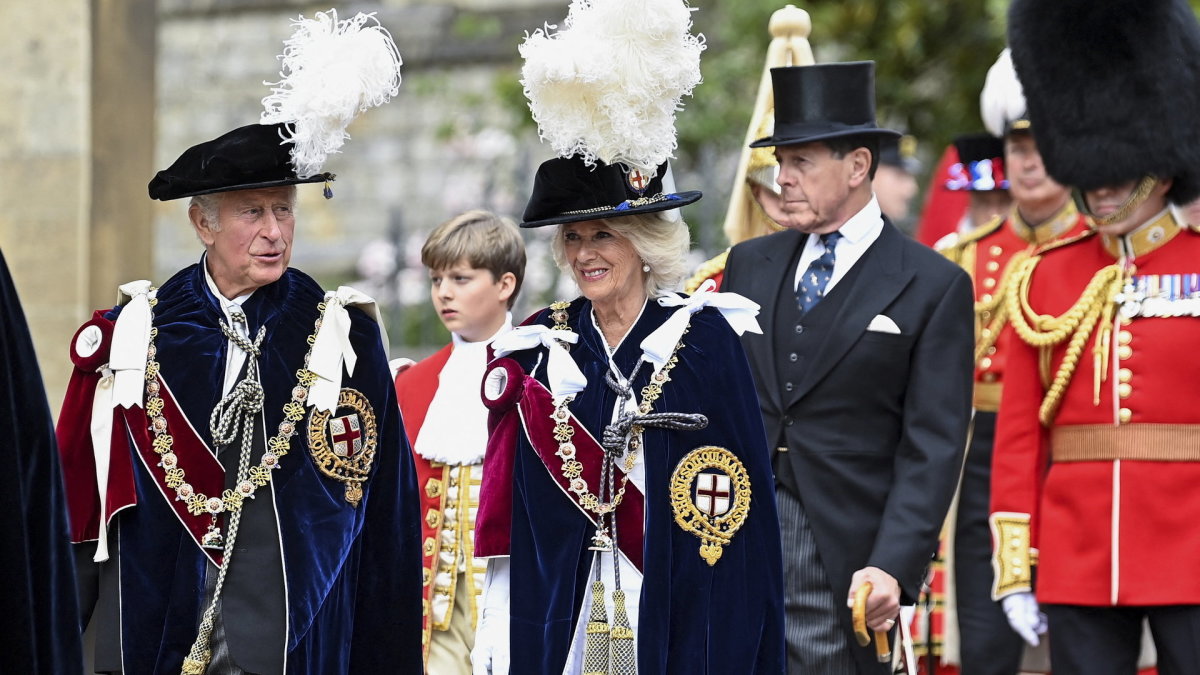 Karalius Charlesas III ir karalienė konsortė Camilla / „Scanpix“ nuotr.