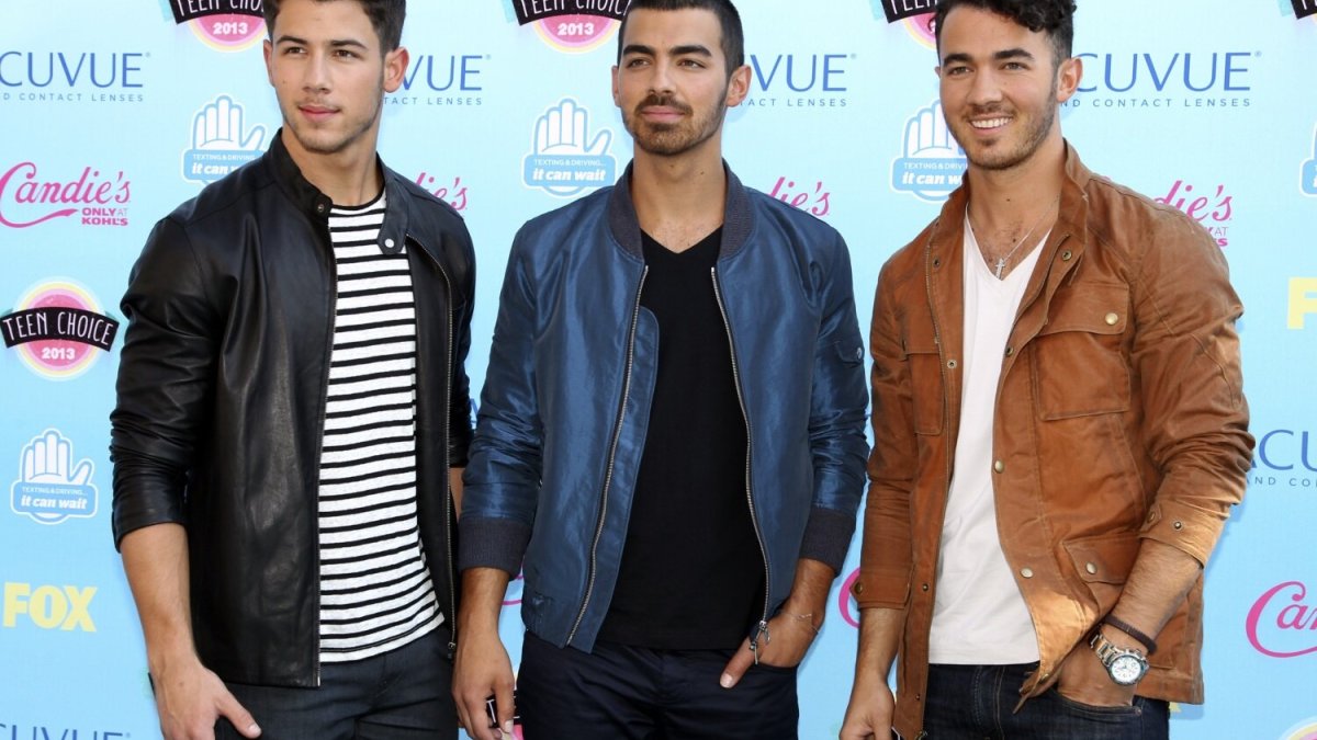 „Jonas Brothers“: Nickas Jonas, Joe Jonas ir Kevinas Jonas