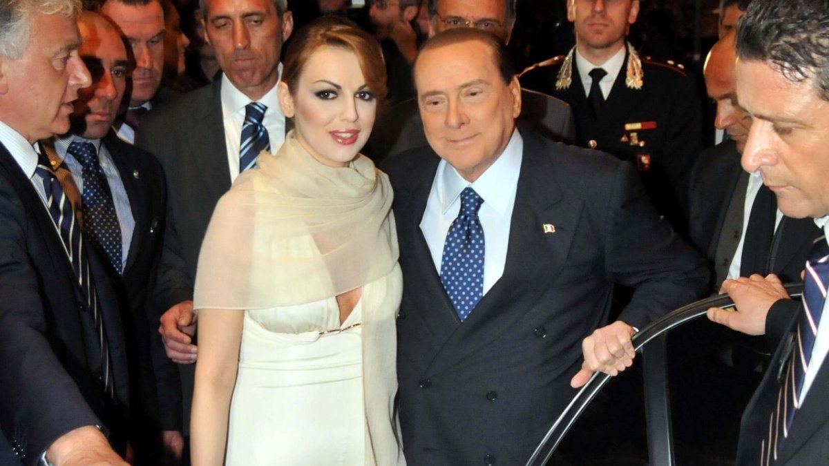 Silvio Berlusconi ir Francesca Pascale