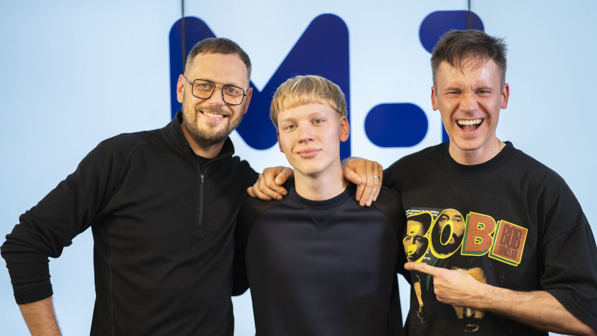 Arnoldas Esimantas, Adomas Vyšniauskas ir Tomas Jazdauskas M-1 studijoje / Jurgio Sakalausko nuotr.