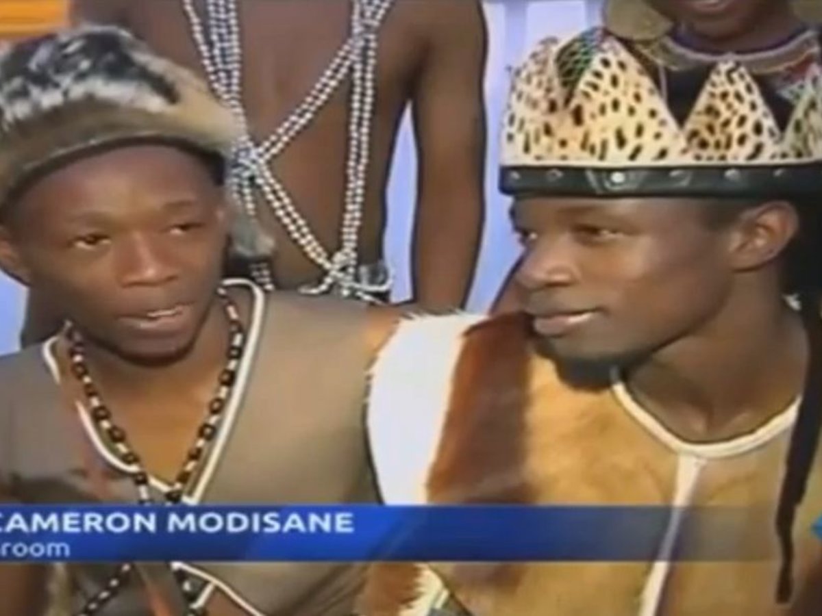 Первая в истории Африки свадьба геев закончилась жертвоприношением |  ru.15min.lt
