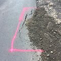 I&scaron;trupėję kelkra&scaron;čiai neseniai remontuotoje sostinės &Scaron;ilo gatvėje