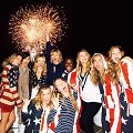 Taylor Swift vakarėlyje dalyvavo jos draugės Cara Delevingne, Gigi Hadid, Blake Lively, Uzo Aduba, Halston Sage, Este Haim, Rachel Platten ir Ruby Rose su savo mergina Harley Gusman
