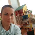 Rankų darbo lėlių namelis savo atžaloms