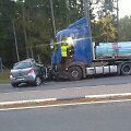 Palangos miesto savivaldybės ribose susidūrė vilkikas ir &bdquo;Toyota Yaris&ldquo;. Teko vaduoti lengvajame automobilyje prispaustus žmones.