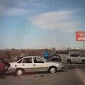 Greitkelyje Rusijos okupantų su&scaron;audyti ukrainiečių automobiliai