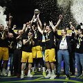 AEK triumfas