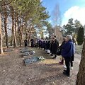 Vieni&scaron;ų žmonių laidotuvės Karveli&scaron;kių kapinėse