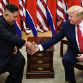 Trečią kartą susitiko Donaldas Trumpas ir Kim Jong Unas