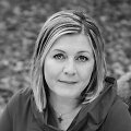 Nora Ikstena