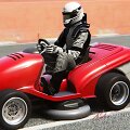 &bdquo;Formulės 1&ldquo; vairuotojai sėdo ant virtualių žoliapjovių