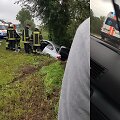 Kaune BMW nulėkė į griovį