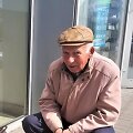  Jonas i&scaron; ąžuolo, uosio ar klevo pagamina skirtingo pločio menteles, kurios &scaron;eimininkėms tarnauja ne vienerius metus. 
