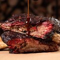 Su barbekiu padažu 