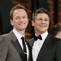 Neilas Patrickas Harrisas ir Davidas Burtka