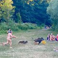 Vokietijoje nudistas vaikėsi jo ne&scaron;iojamąjį kompiuterį nugvelbusią &scaron;ernę
