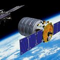 Erdvėlaivis &bdquo;Cygnus&ldquo;, kurį su palydovais į TKS pakels raketa ne&scaron;ėja.