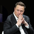 Verslininkas Elonas Muskas ir buvęs JAV prezidentas Donaldas Trumpas