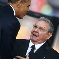 Barackas Obama per Nelsono Mandelos pagerbimą paspaudė ranką Kubos lyderiui Rauliui Castro