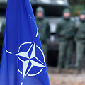 NATO vėliava