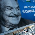 Prie&scaron; George'ą Sorosą nukreipta reklaminė kampanija Vengrijoje
