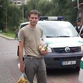 Andrius Tapinas prie Rusijos ambasados valgė lenki&scaron;kus obuolius.