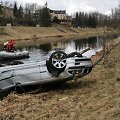 I&scaron; upės i&scaron;trauktame automobilyje rastas žmogaus kūnas.