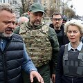 Europos Komisijos pirmininkė Ursula von der Leyen, ES užsienio reikalų įgaliotinis Josepas Borrellis ir Slovakijos ministras pirmininkas Eduardas Hegeris lankėsi Bučoje, kur žuvo &scaron;imtai civilių gyventojų