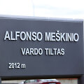 Alfonso Me&scaron;kinio tiltas Kaune