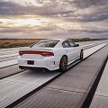 Greičiausias sedanas pasaulyje: &bdquo;Dodge Charger SRT Hellcat&ldquo;
