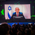 Benjamino Netanyahu kalba transliuojama ekrane / GERGELY BESENYEI / AFP