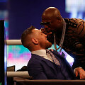Floydas Mayweatheris ir Conoras McGregoras
