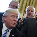 Donaldas Trumpas ir Jamesas Mattisas