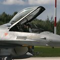 NATO bazėje nusileido &scaron;e&scaron;i Portugalijos naikintuvai F-16